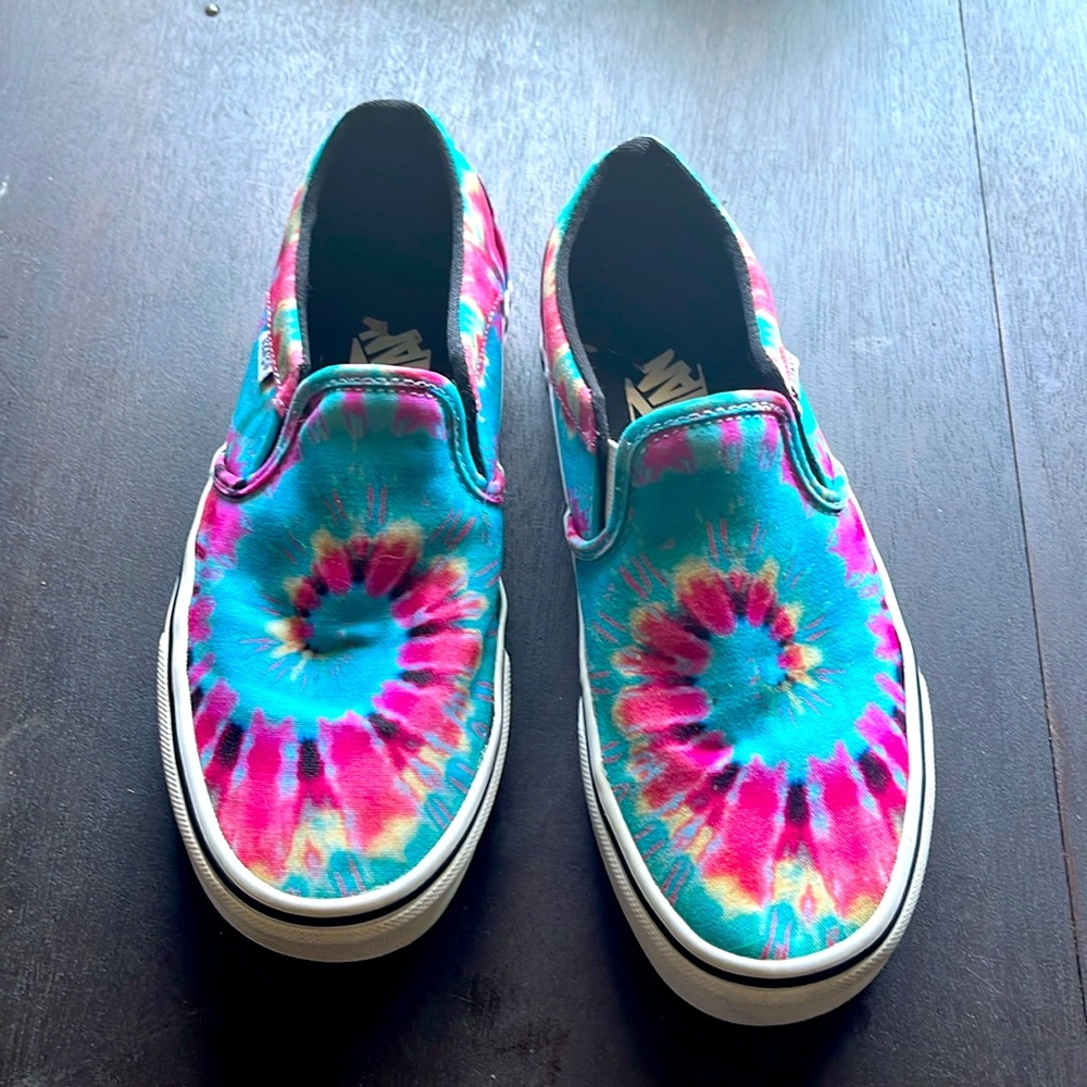 Like new hardly worn ladies tie dye vans